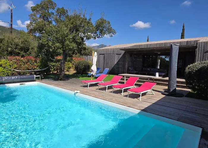 Di Sogni - D'archi, 8 Pax, Pisc Chauffee * Gialla