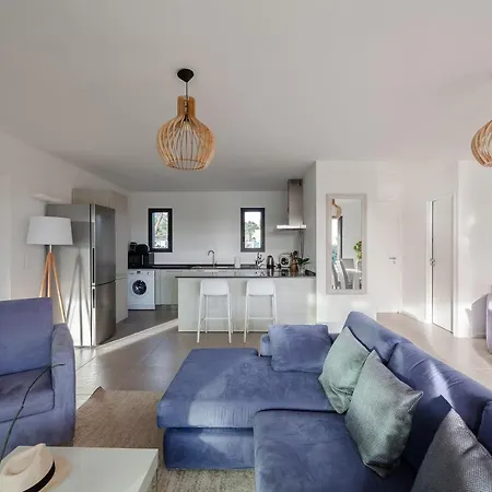 Villa Di Sogni - D'archi, 8 Pax, Pisc Chauffee Gialla