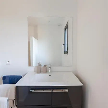 Villa Di Sogni - D'archi, 8 Pax, Pisc Chauffee Gialla