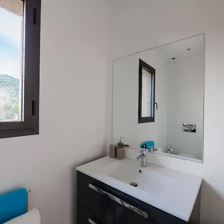 Villa Di Sogni - D'archi, 8 Pax, Pisc Chauffee *