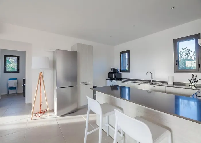 Di Sogni - D'archi, 8 Pax, Pisc Chauffee Gialla