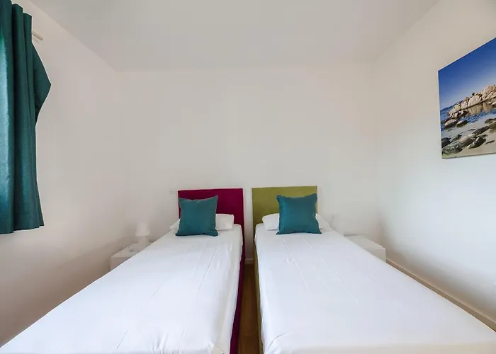 Di Sogni - D'archi, 8 Pax, Pisc Chauffee